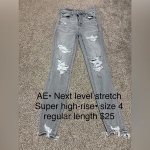 Womans American Eagle jeans-hardly worn-smoke free home with a well loved doodle